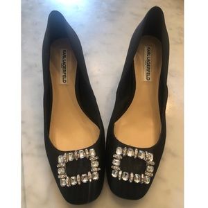 NWOT French Chic Calina Block Heels Solid Satin